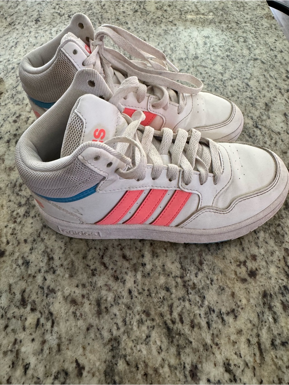 adidas girls White high top Sneakers with Pink Stripes size 2